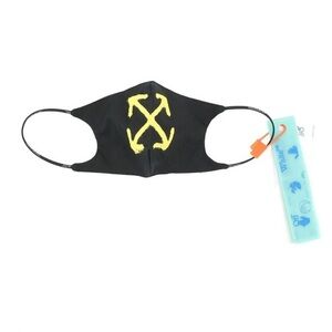 Off-White Spray Arrow Logo Printed Face Mask